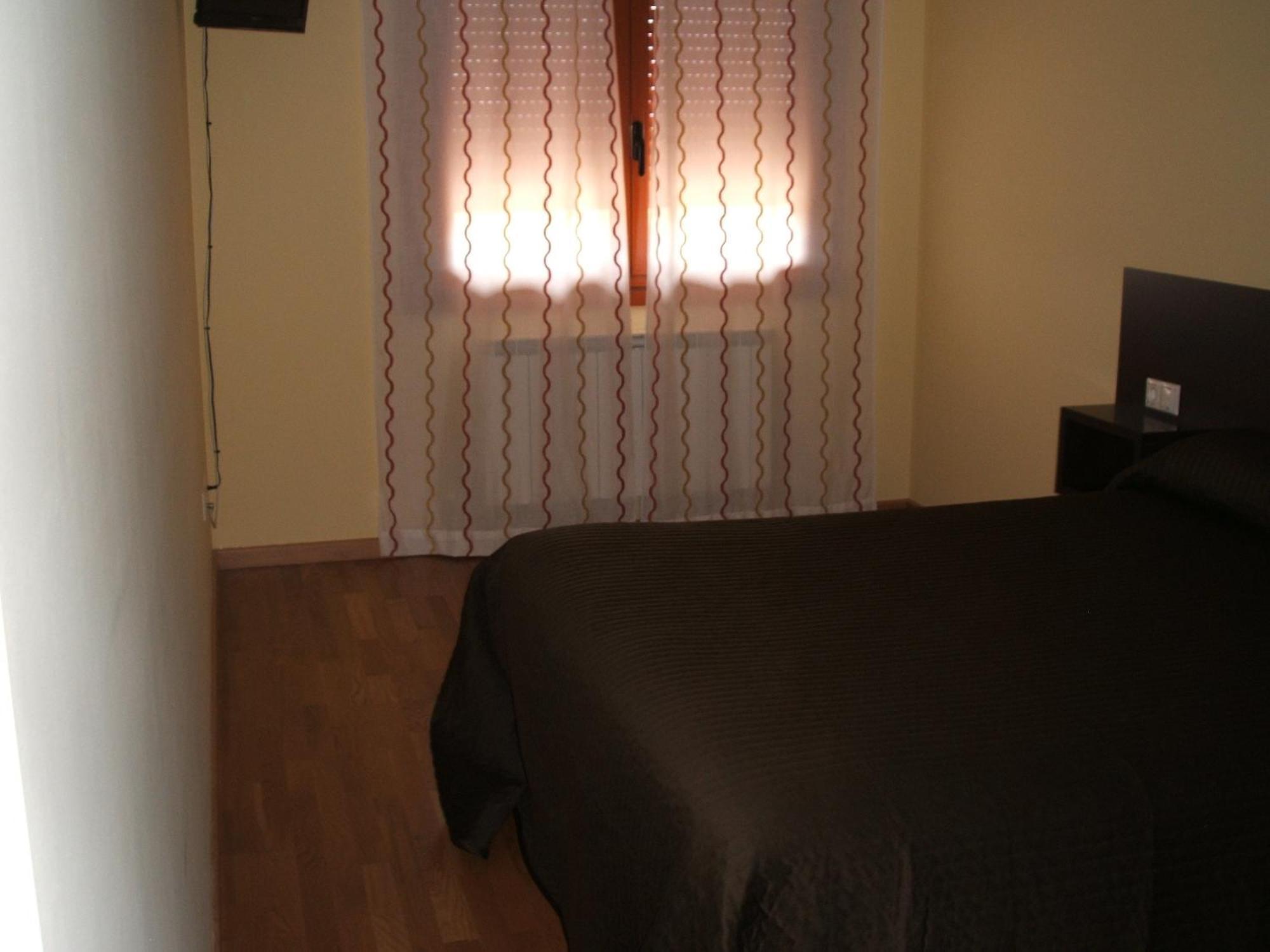 סילדה Hostal Casasnovas מראה חיצוני תמונה