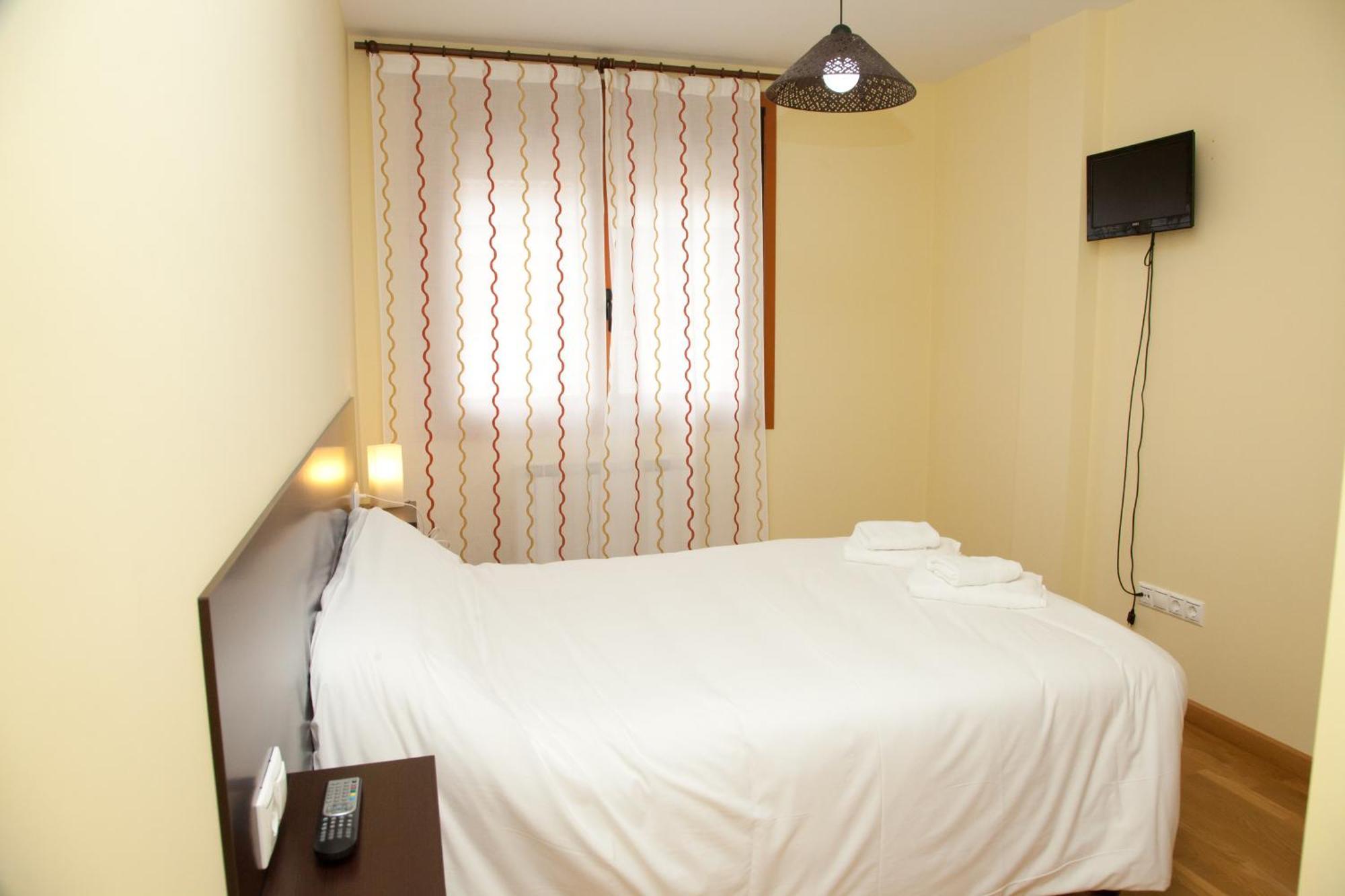 סילדה Hostal Casasnovas מראה חיצוני תמונה