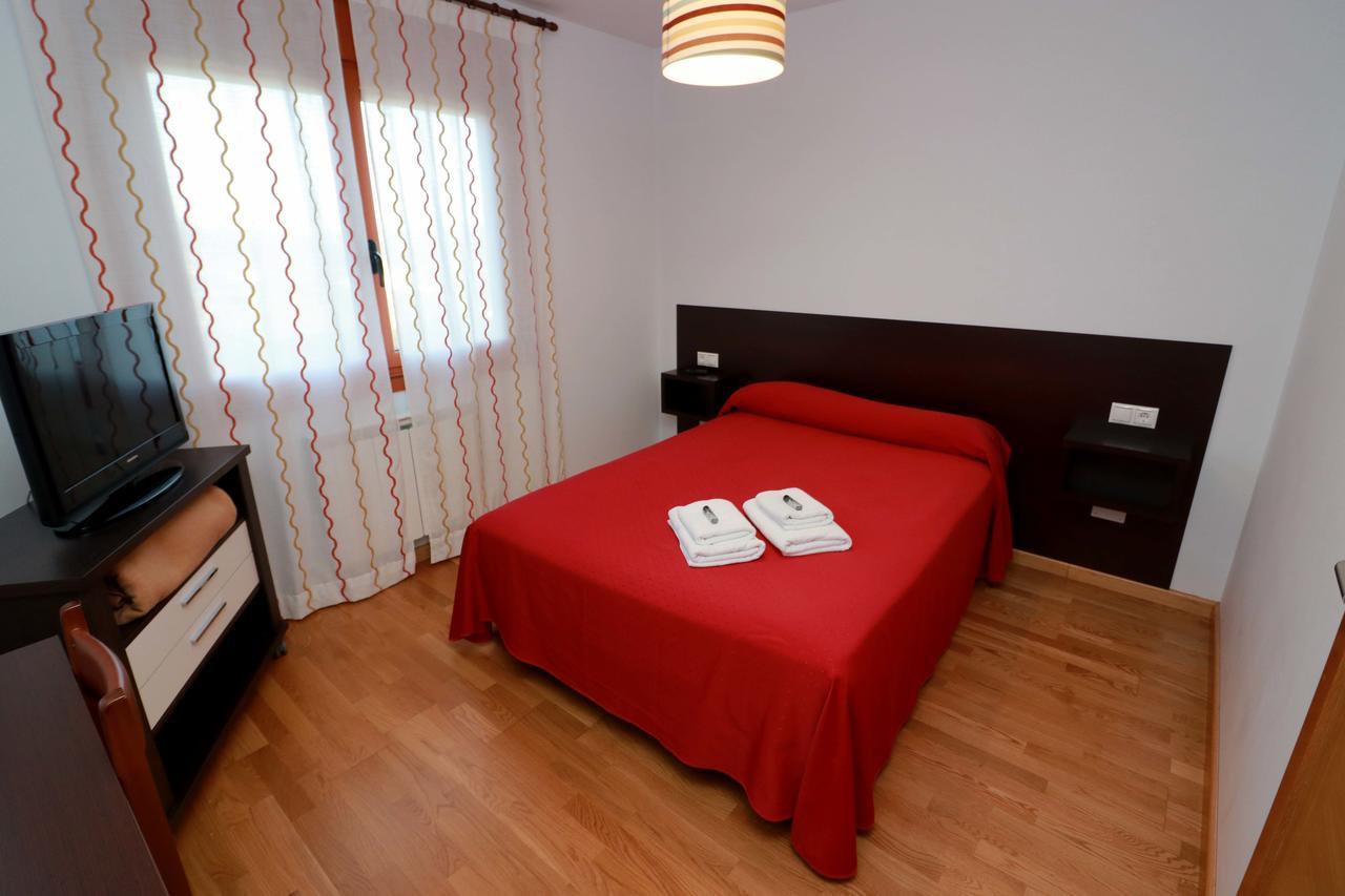 סילדה Hostal Casasnovas מראה חיצוני תמונה