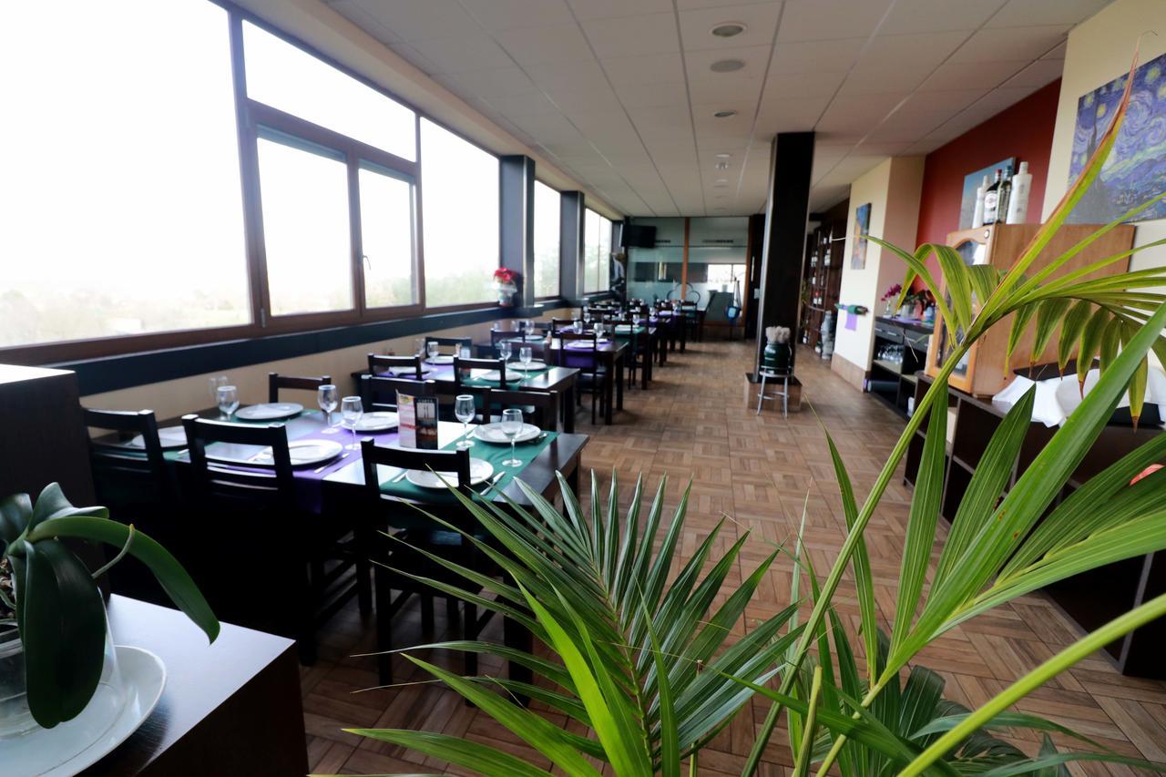 סילדה Hostal Casasnovas מראה חיצוני תמונה
